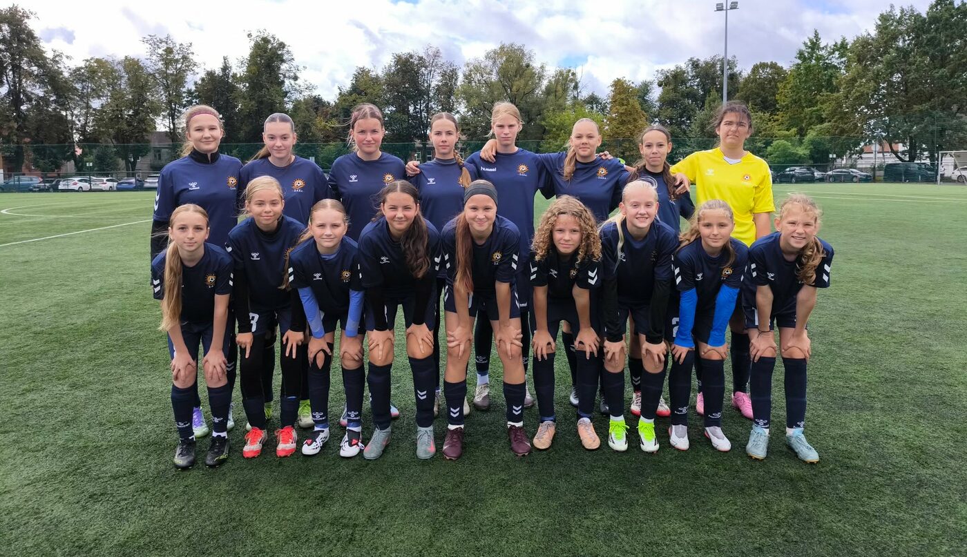 MFK Žara U15 komanda namų rungtynėse Kaune