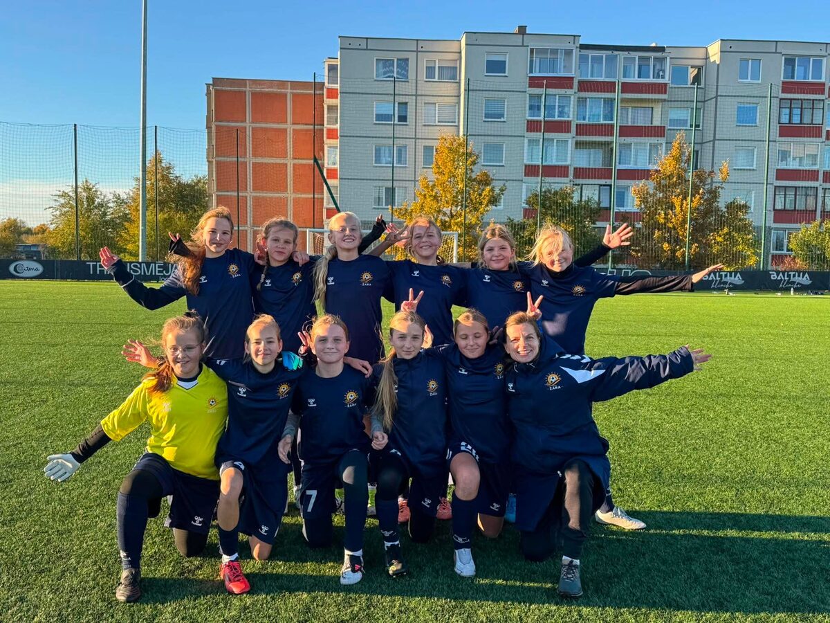 MFK Žara U13 merginos švenčia pergales Šiauliuose